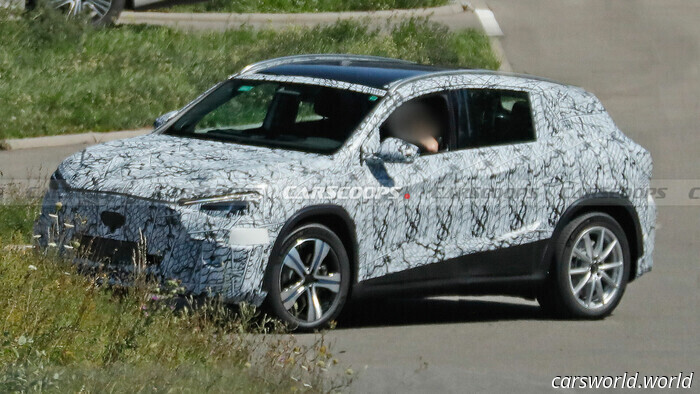 El crossover de gama de entrada de Mercedes está recibiendo una renovación electrizante | Carscoops